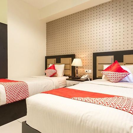 Oyo Flagship 1348 Hotel Home Anaya Medan Luaran gambar