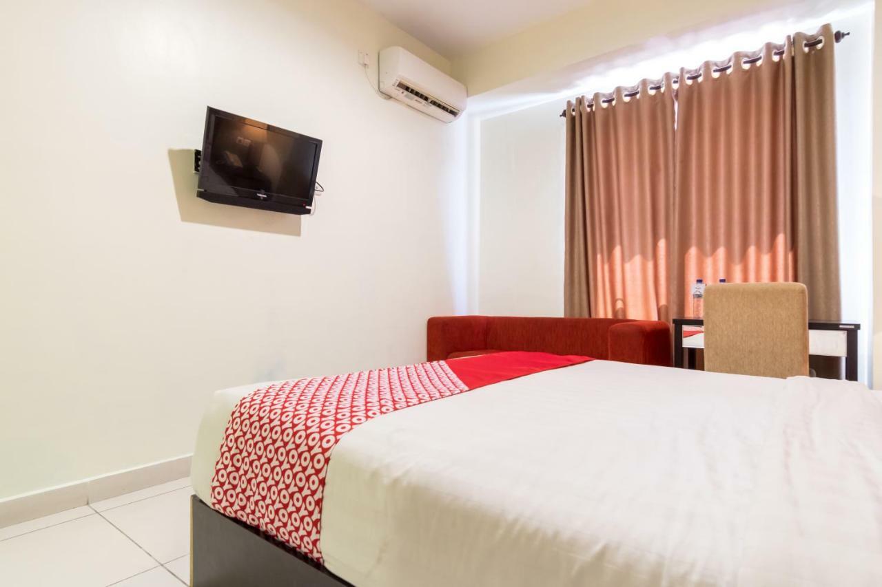 Oyo Flagship 1348 Hotel Home Anaya Medan Luaran gambar
