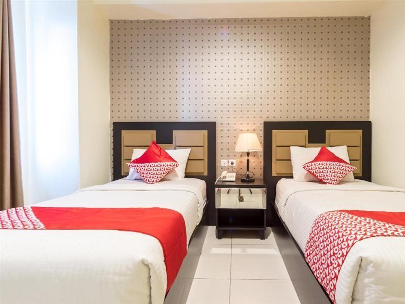 Oyo Flagship 1348 Hotel Home Anaya Medan Luaran gambar